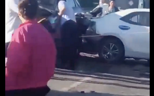 （影）警局招牌掉地上! 河北公安辦公室傳大爆炸、黑龍江貨車瘋狂連撞6車