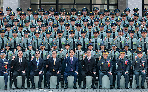 出席三軍士官開學典禮 賴清德：和平不可能靠讓渡主權、一紙協議獲得