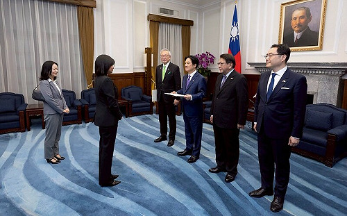 貝里斯新任大使梅凱瑟到任 賴清德:促進性別平權、經貿合作