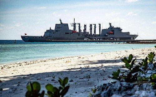 磐石艦首度停靠太平島　展現南沙港區整修成果