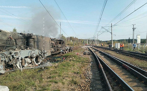 (影) 蘇梅俄軍遭驅逐! 俄列寧格勒、克里米亞接連遇襲 導彈快艇被擊沉