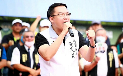 批柯志恩政治作秀搏版面   黃文益：打擊第一線執法人員士氣