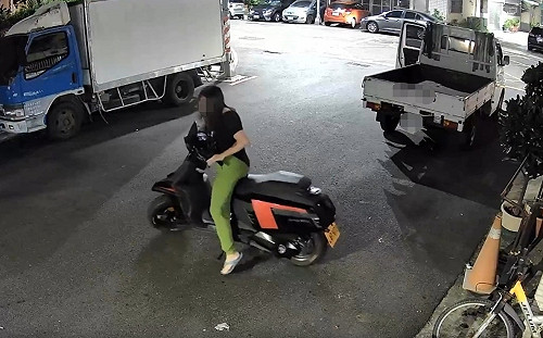 高雄女擅自移車刮花近30萬「蘭美達」！初估維修金額破萬元