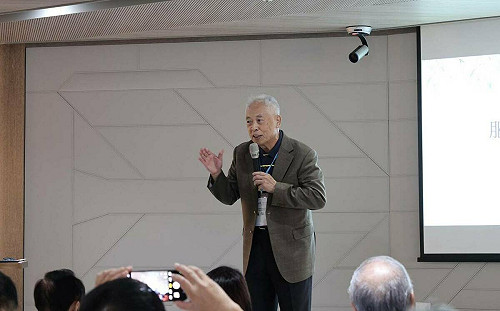 法務部前參事羅榮乾激發正能量　提倡「服務利他」奠定祥和社會