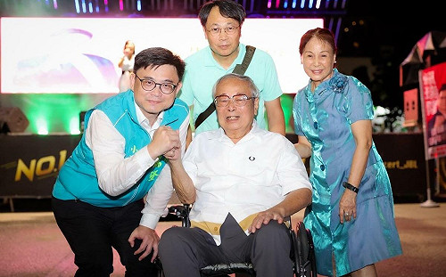 行政院前院長張俊雄辭世、享壽87歲 賴清德哀悼向家屬致意