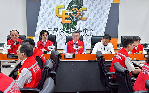 堰塞湖溢流責任歸屬掀論戰  林智群:中央預警9次徐榛蔚卻率團出國