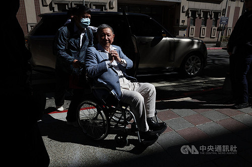 京華城案 北院傳喚沈慶京作證、檢辯交互詰問