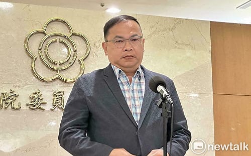 嗆養狗仔政治跟監「臭俗仔躲不掉」王義川：明天提告黃國昌等七人