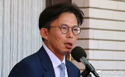 時力秘書長爆「曾有望接蘋果日報董座」 黃國昌嗆：時力好好努力、整天寫小說