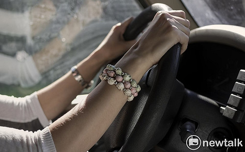 失智、癲癇患者注意！ 交通新制最快明年上路 一旦發病強制駕照審查