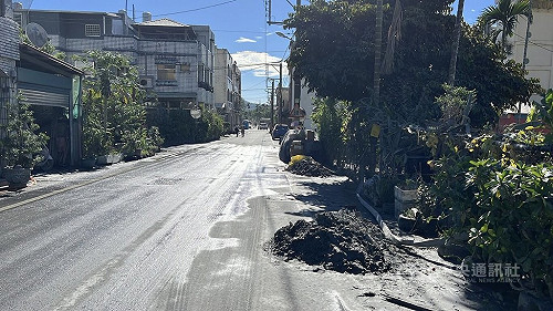 中秋連假首日 光復災區專業志工取代鏟子超人