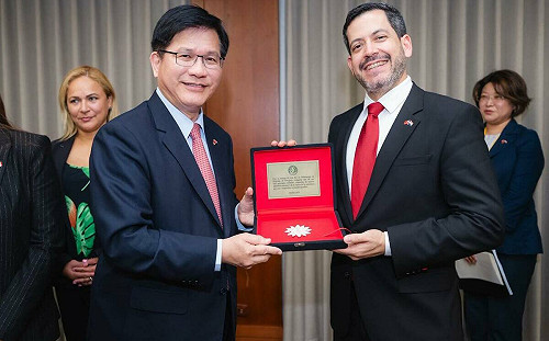 巴拉圭國會訪團共慶雙十 林佳龍：長期為我國仗義執言