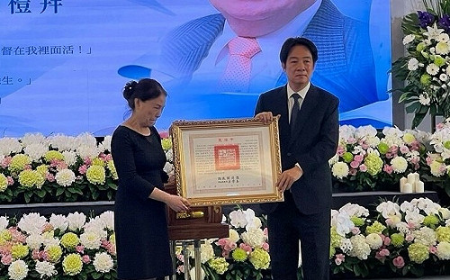 張俊雄備極哀榮!三位前後任總統親臨告別式