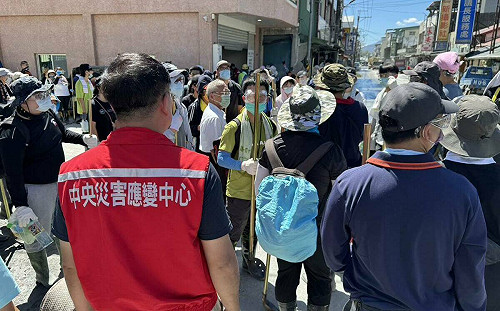 「光復鄉清溝」最難段終於通了!彭啟明親曝如打通血路:已有水流通動