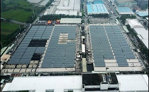 中天指烏山頭水質驗出清潔劑？農業部曝數據澄清：光電板只用清水洗