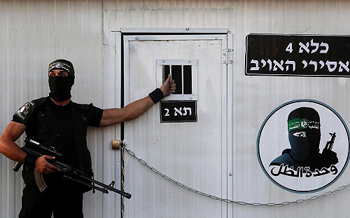 (影) 7千武裝哈瑪斯從地道冒出來! 人質獲釋後加薩局勢未解 引爆內戰隱憂