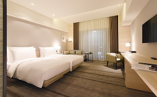 高鐵線上旅展10/15開跑！訂平日車票享免費住宿