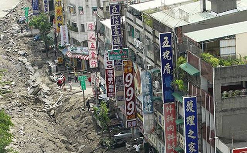 高雄氣爆重大傷亡案12名被告一審全重判 今天上午二審宣判