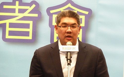 連勝文宣布參選台北市長  當選薪水全捐