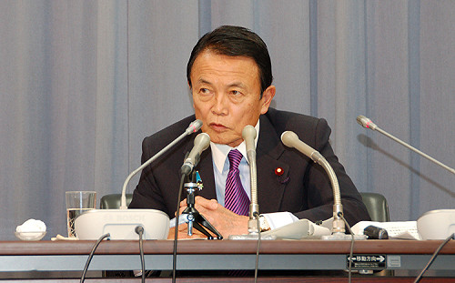 司機確診 日本副首相兼財長麻生太郎居家隔離