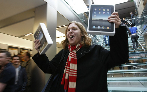 iPad美國狂賣50萬台 海外延遲1個月發售