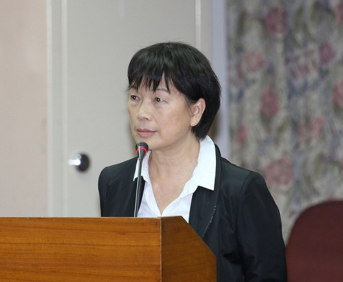 龍應台  野火後的威權打手