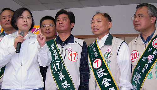 小英轟閣揆 單用短期工降低失業率不當