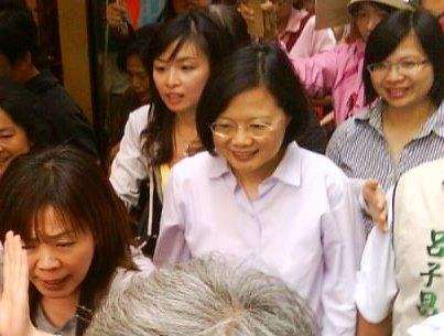 小英跑行程 朱立倫拼命跟？