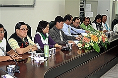 嘉義市府會衝突  議會宣布無限期休會