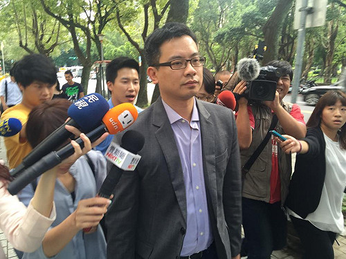 待董事會決議 戴季全18日起請假不支薪