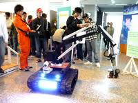 移除爆裂物機器人 國內自行開發成功