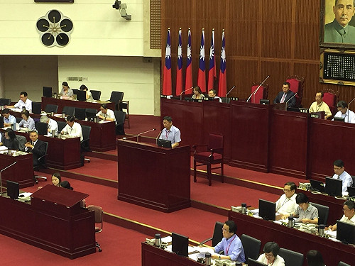 連勝文選舉支出1.4億  柯P：不可能啦！