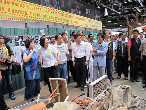 小英：長期失業評估無法馬上就業 即救助