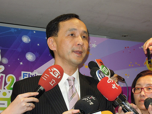 朱立倫：超商是「幸福保衛站」的據點