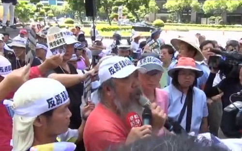 反馬頭山建掩埋場 近千民眾頂烈日陳情