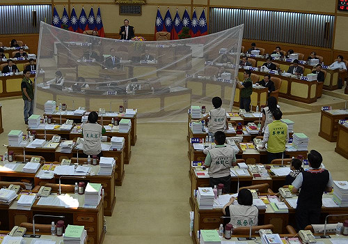 朱立倫：執政者做得好就不用攔鞋網