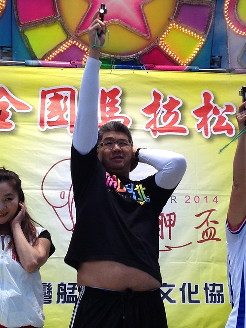 連勝文出席路跑活動 民眾：這麼早起得來喔！