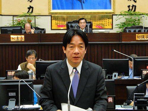 賴神進議會 掃黑金見曙光？疫情影響？