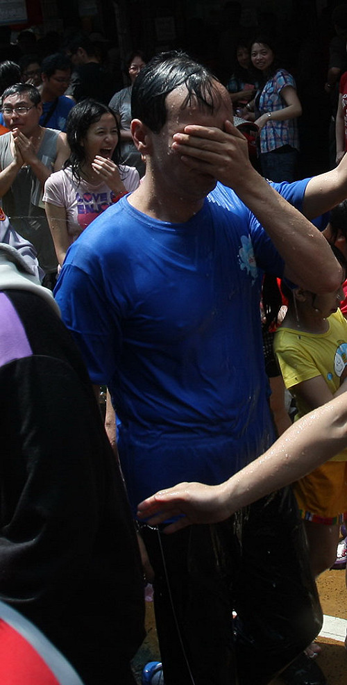 朱立倫樂被點名 今晚將完成「冰桶挑戰」