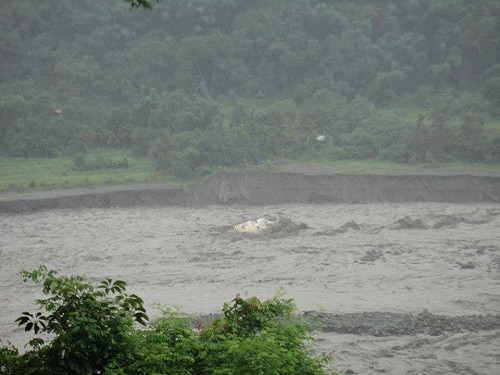 道路中斷 那瑪夏三個里各成孤島