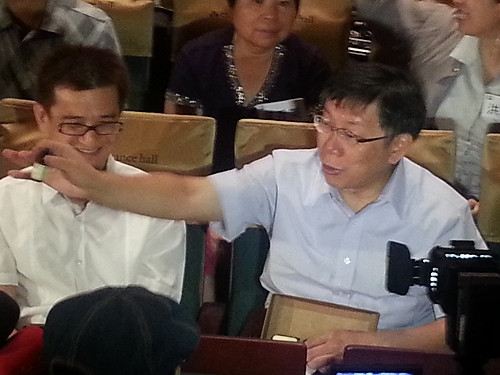 連讓孕婦免費上瑜珈 柯酸：怎不是打太極？