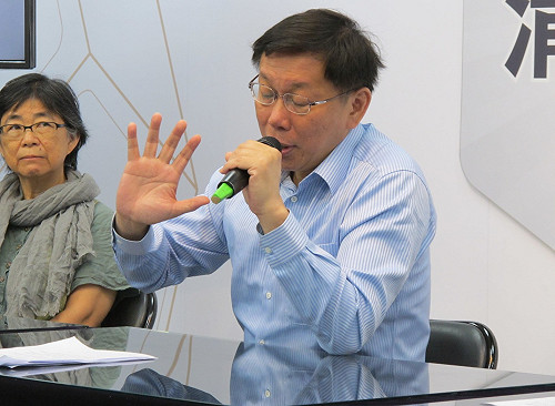 器捐疑雲  柯P嗆作者：公布一刀斃命錄音