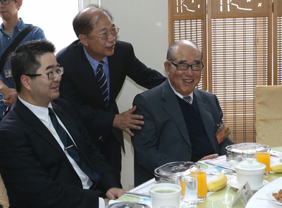 郝柏村：連勝文敗選 中華民國會亡國