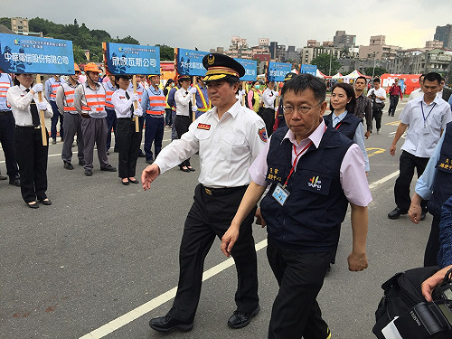 視察災害防救演習 柯P讚：準備記功名單