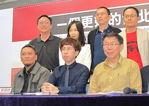 倪重華人馬？李明璁：只能用笑回應