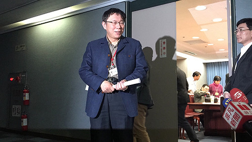 趙柯會 柯P嗆：1個趙藤雄等於10個葉世文