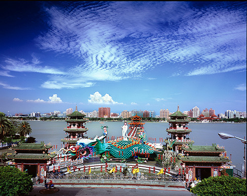 頂級郵輪抵高雄 歐美客指定遊蓮池潭