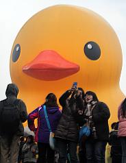 不理范可欽  黃景泰對霍夫曼再表歉意