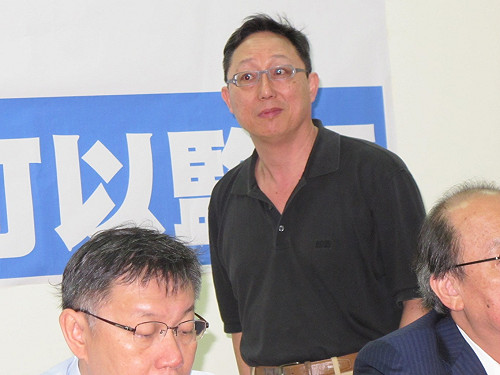 姚立明：未來會有一批「正藍軍」挺柯