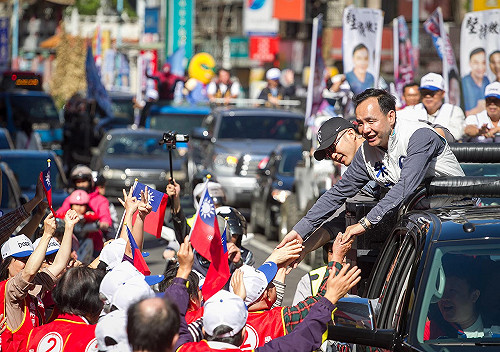 頂新三重新燕土地 朱立倫：絕不通過變更